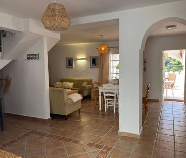 6 bedroom luxury House for rent in Istán, Spain - Photo 1