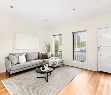 Two-Bedroom Townhouse in Pascoe Vale - Photo 1