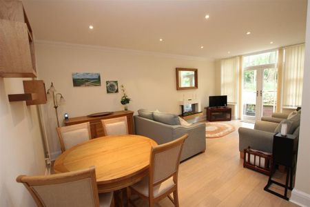 2 bedroom apartment to rent - Photo 5