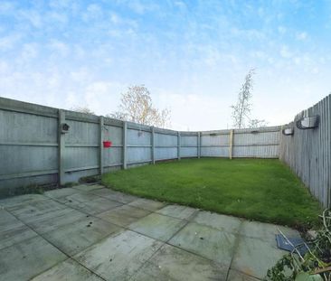 3 bedroom end of terrace house to rent - Photo 1