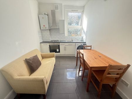 2 Bed Flat, Lewisham Way, SE14 - Photo 4