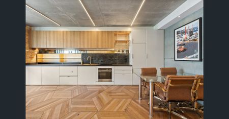 FULLY FURNIHSED LUXE ONE BEDROOM BATCHPAD! - Photo 3