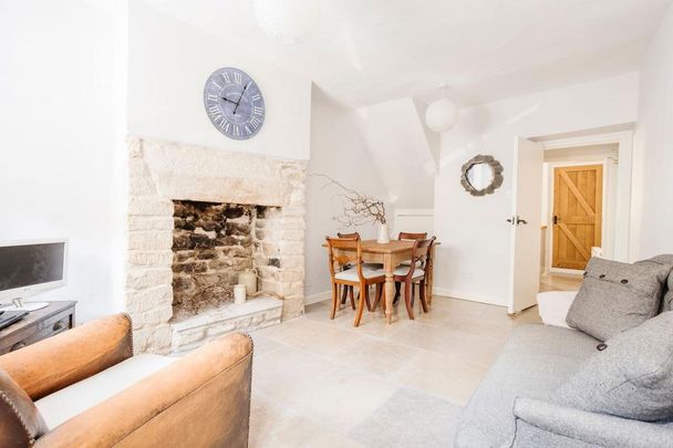 2 bedroom terraced house to rent - Photo 1