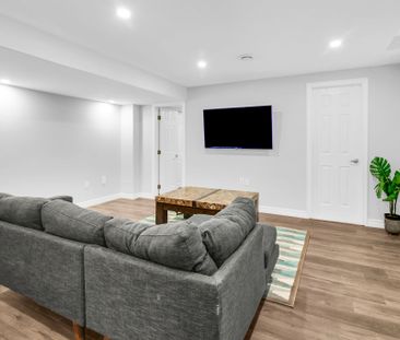 For Lease - 5463 Fudge Terrace Unit# Basement Apt, Mississauga, Ont... - Photo 3