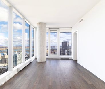 Rue du Square-Phillips, H3B 0H3, Montréal - Photo 2