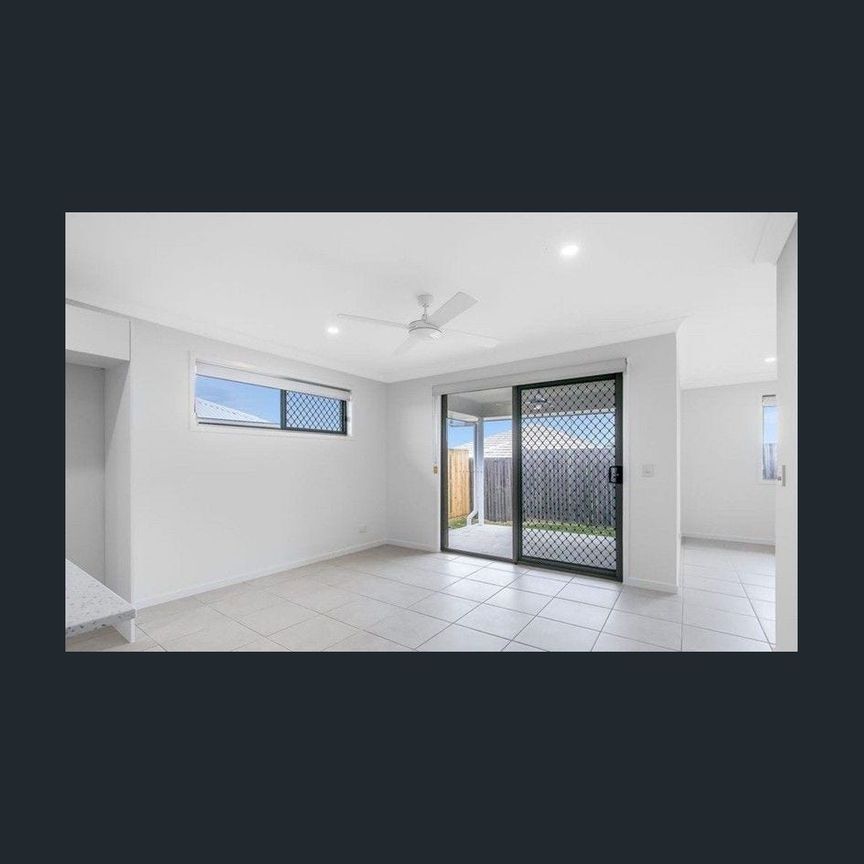 Modern 4 Bedroom home - Photo 1