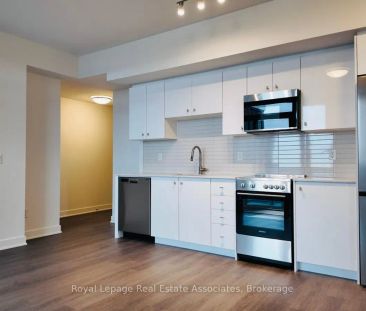 25 Wellington Street S #3503 - Photo 2