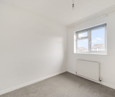 Clerke Drive, Kemsley, Sittingbourne, Kent, ME10 - Photo 5