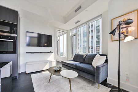 For Lease - 11 Yorkville Avenue Unit# 4707, Toronto, Ontario - Photo 4