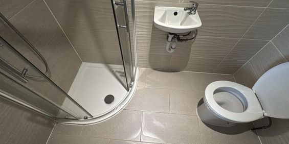 Studio Flat, Firhill Road, SE6 - Photo 3