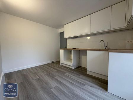 Location Appartement 1 pièce 35m² RAMBOUILLET 78120 - Photo 2