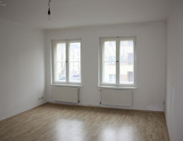 Großzügige Altbauwohnung in Friedrichsfelde! - Photo 1