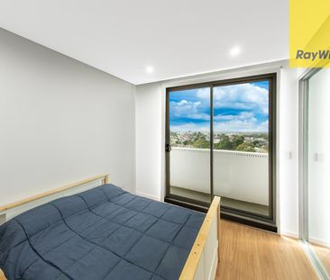 Fully Furnished Two Bedroom Executive Apartment With City Views - L... - Photo 3