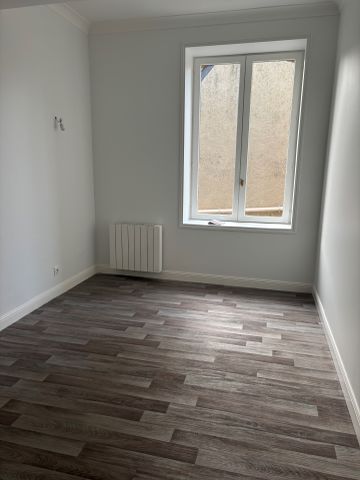 Location Appartement 2 pièces 52m² BAYEUX 14400 - Photo 2