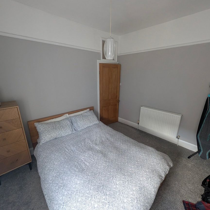 Room in a Shared House, Edenhurst Avenue, CH44 - Photo 1