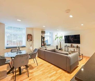 Woolwich Manor Way, Gallions Reach, E16 - Photo 2