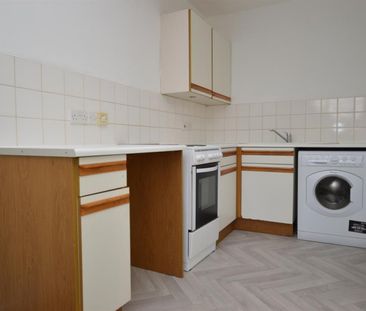 Bradgate Drive, Wigston, LE18 1HB - Photo 2