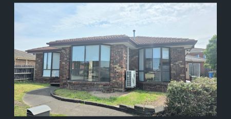 STUNNING UNIT IN A PERFECT LOCATION - Photo 4