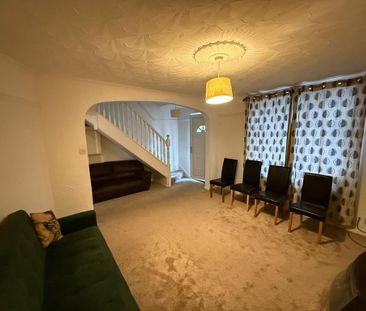 3 bedroom terraced house to rent - Photo 4