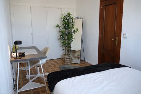 Calle de la Virgen de Aránzazu, Madrid, Community of Madrid 28034 - Photo 5