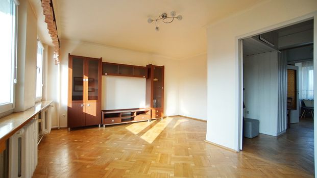 3 pokoje, ul. Radości 9, blok z windą. - Zdjęcie 1