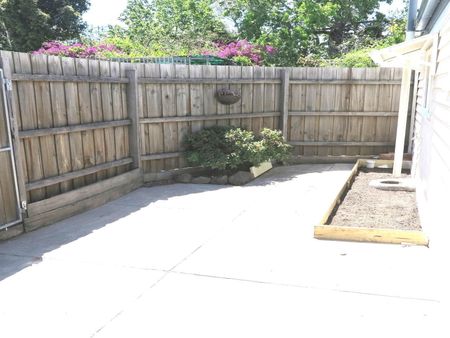 15 Sharp Street, Northcote VIC 3070 - House For Rent | Domain - Photo 4