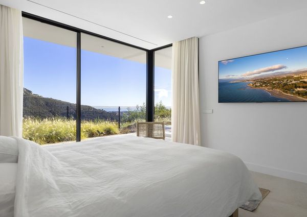 Luxury Villa for rent in Benahavís, Spain