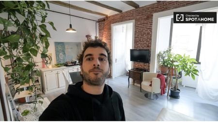 barcelona, Catalonia 08013 - Photo 4