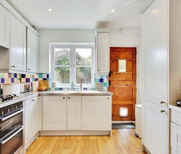 3 bedroom terraced house to rent - Photo 5