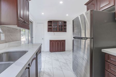 For Lease - 59 Burkwood Crescent, Toronto, Ontario - Photo 5