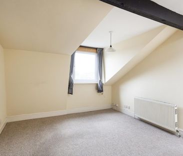 2 Bed Flat - Photo 1