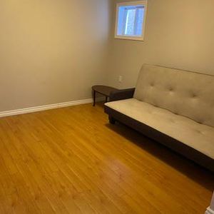 Basement apartment for rent - Photo 2