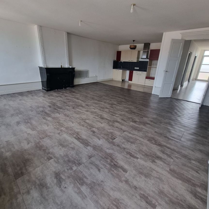 Location Appartement 4 pièces 130m² PONT DE VAUX 01190 - Photo 1