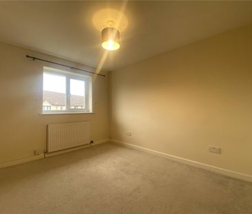 2 bedroom semi-detached house to rent - Photo 2