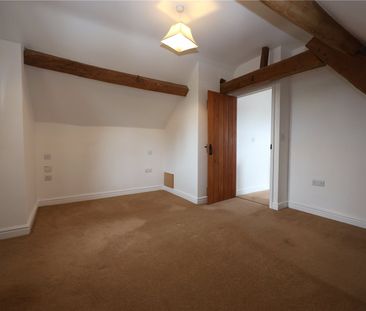 Pigeon House Farm, Eldersfield, Worcestershire, GL19 4NW - Photo 6