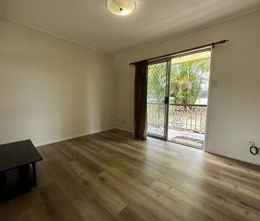 Cosy One Bedroom Unit in Great Central Location - Photo 2