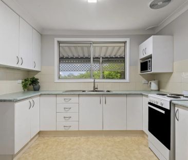 Three Bedroom House - Photo 6