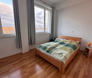 Schöne 2-Raum-Wohnung mit Blick über Dresden - Photo 2