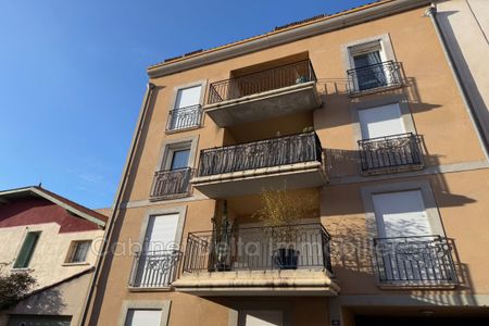 Duplex dans le centre de SANARY - Photo 5