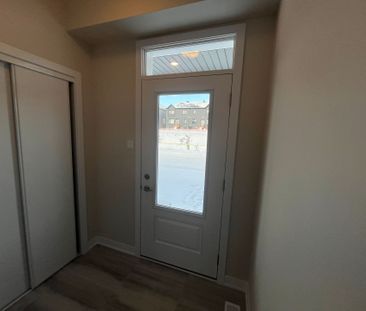 For Lease - 538 Promontory Place, Barrhaven, Ontario - Photo 2