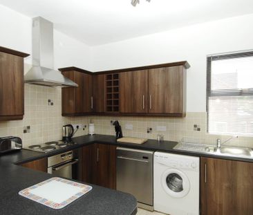 Apt 2 358 Lisburn Road, Belfast, BT9 7EP - Photo 1