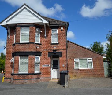 1 bedroom in a house share to rent - Photo 5