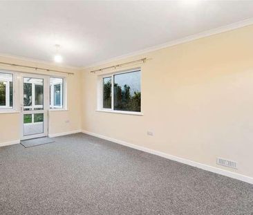 Southland Park Road, Wembury, Plymouth, PL9 - Photo 1