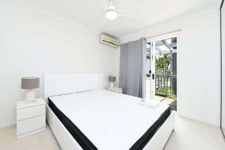 "Furnished 3 Bedroom Townhouse in the Oaks Sunshine Coast Oasis Resort" - Photo 2