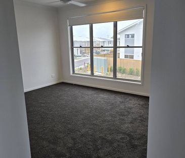 New Boutique 3 bedroom Townhouses - Photo 5