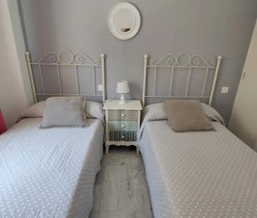 Apartamento de alquiler en San Cristobal, 18, Almuñecar Centro - Photo 4