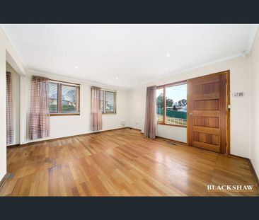 10 Cassia Crescent, Queanbeyan, NSW 2620 - Photo 1