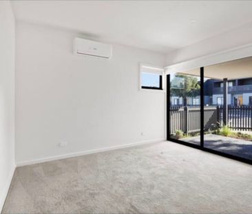 Point Cook - Photo 3