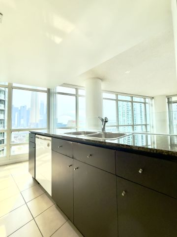 For Lease - 381 Front Street Unit# 1608, Toronto, Ontario - Photo 5