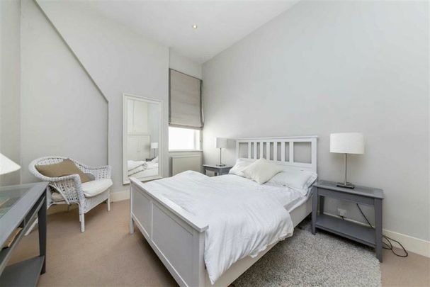 Queen's Gate Place Mews, South Kensington, SW7 - Photo 1